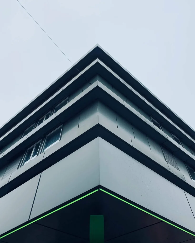 pexels-david-underland-3610146_1920x2400